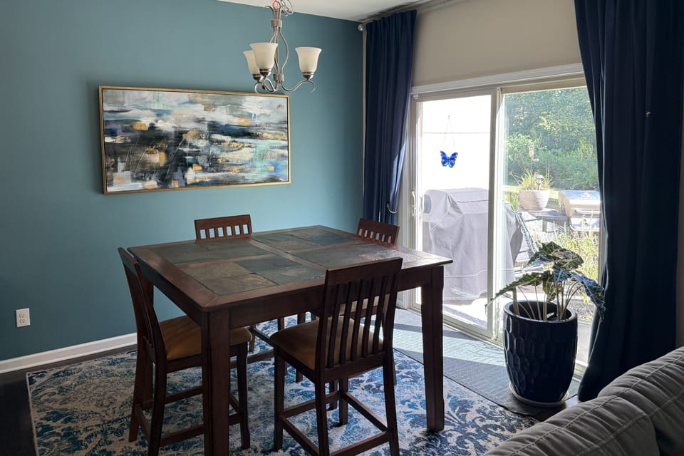 Fire Pit & Grill! Tega Cay Extended Retreat Apartment in Lake Wylie