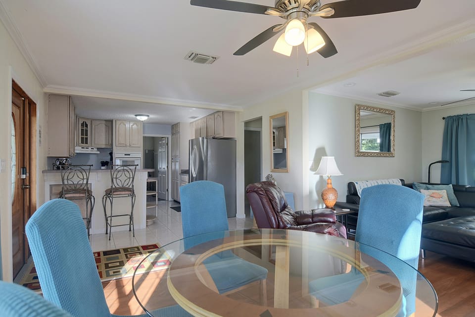 Waterfront Largo Home w/ Furnished Patio House in Seminole