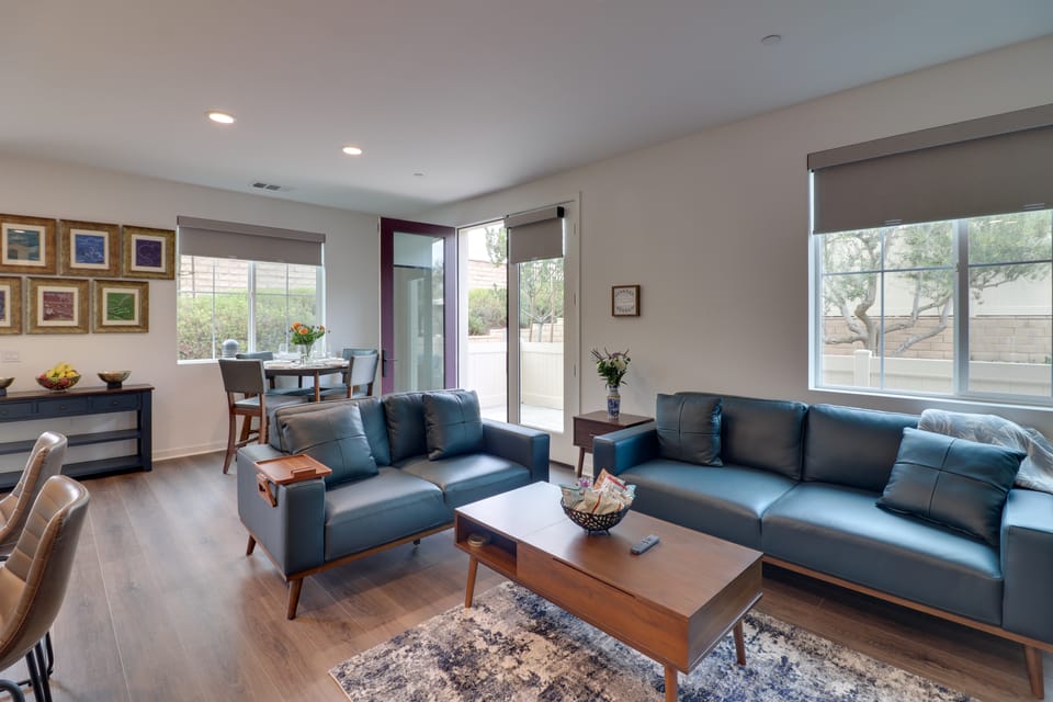 Temecula Wine Country Townhome w/ Pool Access Apartment in Temecula