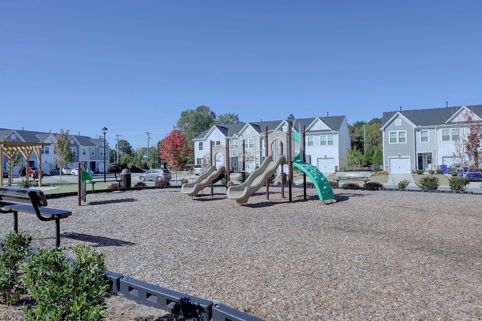 Smithfield Home: Shopping, Dining & Raleigh Trips Apartment in North Carolina
