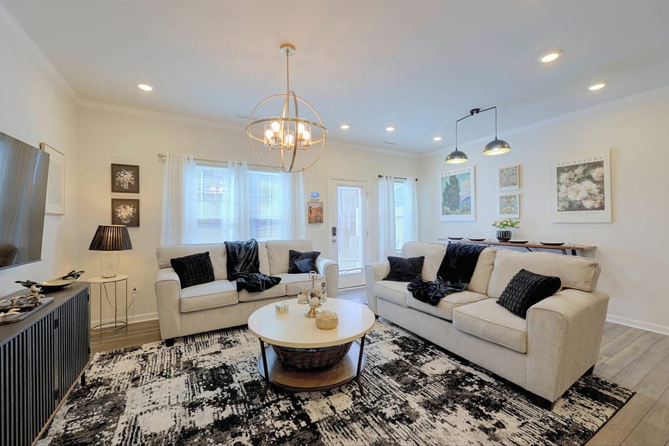 Smithfield Home: Shopping, Dining & Raleigh Trips Apartment in North Carolina