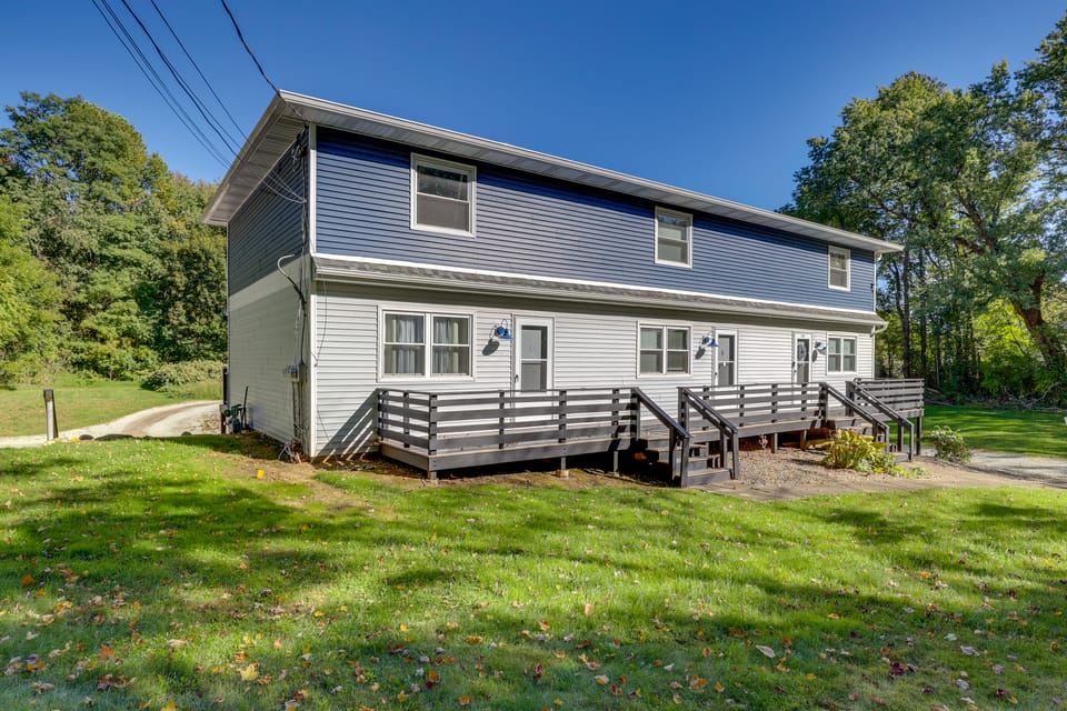 On 4 Acres! Peaceful Unit 5 Mi to Wingfoot Lake Apartment in Ohio