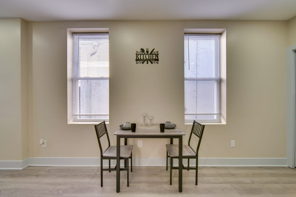5 Mi to Center City! Modern Philly Apartment House in Philadelphia