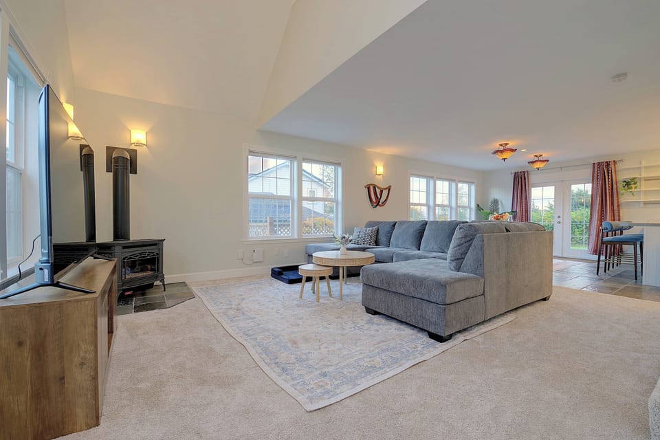 Whidbey Island Home w/ Water & Mtn Views House in Freeland
