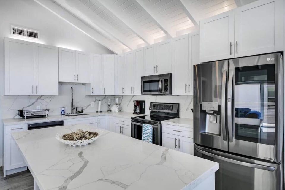 modern kitchen 