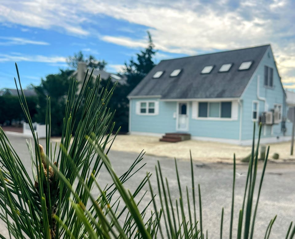 Ginny's Bayside, quiet, well located and waiting for YOU