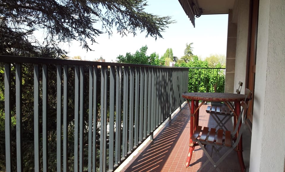 Large south-facing balcony