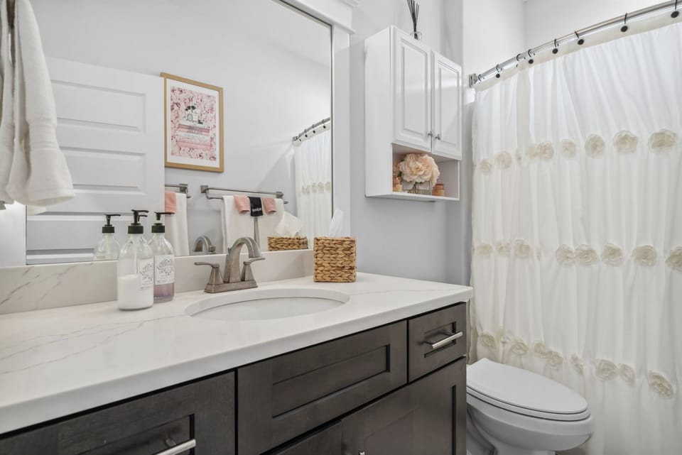 Guest Bathroom