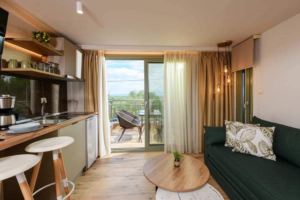 Suite | Living area