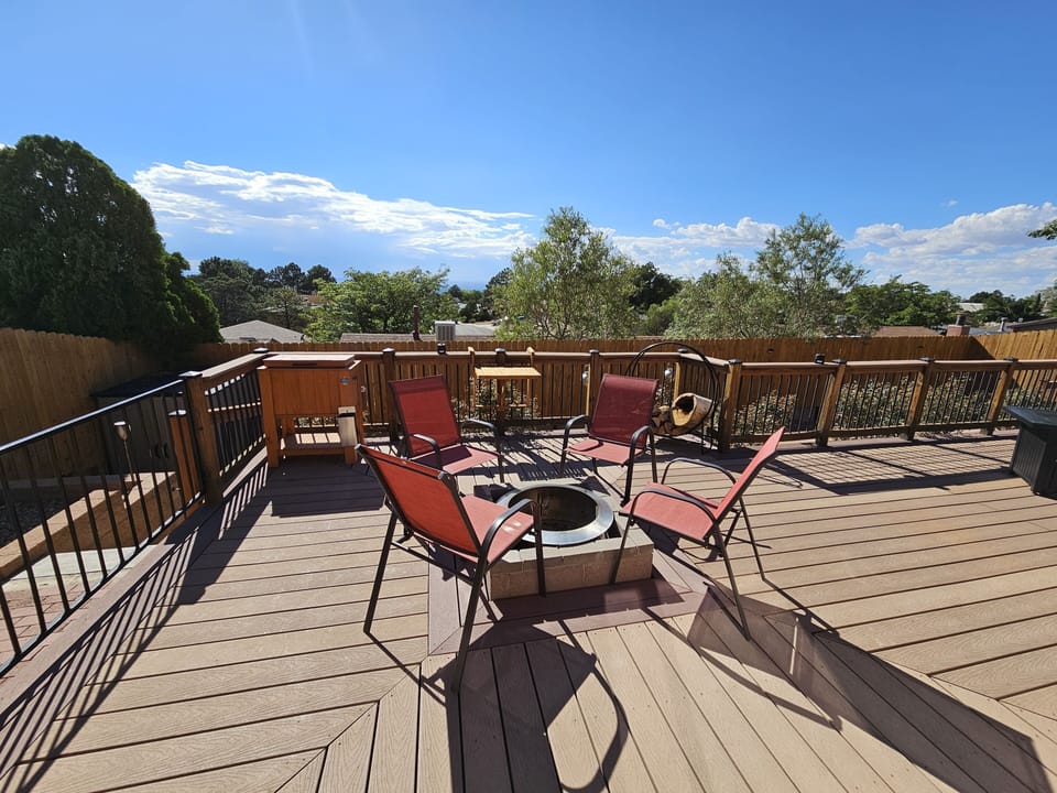 Tons of outdoor seating and chilling areas!
