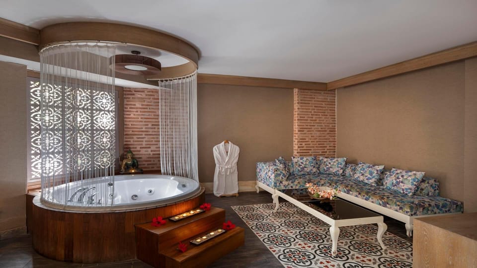 Sauna, hot tub, steam room, Turkish bath, body scrubs, facials