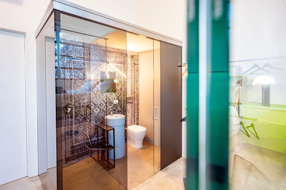 Luxury Double Room | Bathroom | Shower, rainfall showerhead, designer toiletries, hair dryer