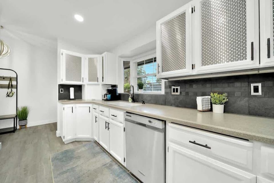 The kitchen has tons of storage, feel free to stock up on groceries and creature comforts. The large sink and dishwasher make doing dishes a breeze, and our Keurig makes waking up in the morning pleasant!