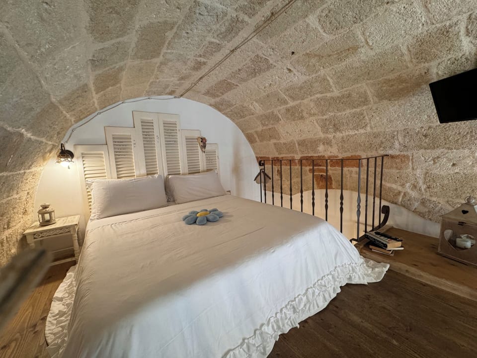 Luxury Suites | Frette Italian sheets, premium bedding, memory foam beds