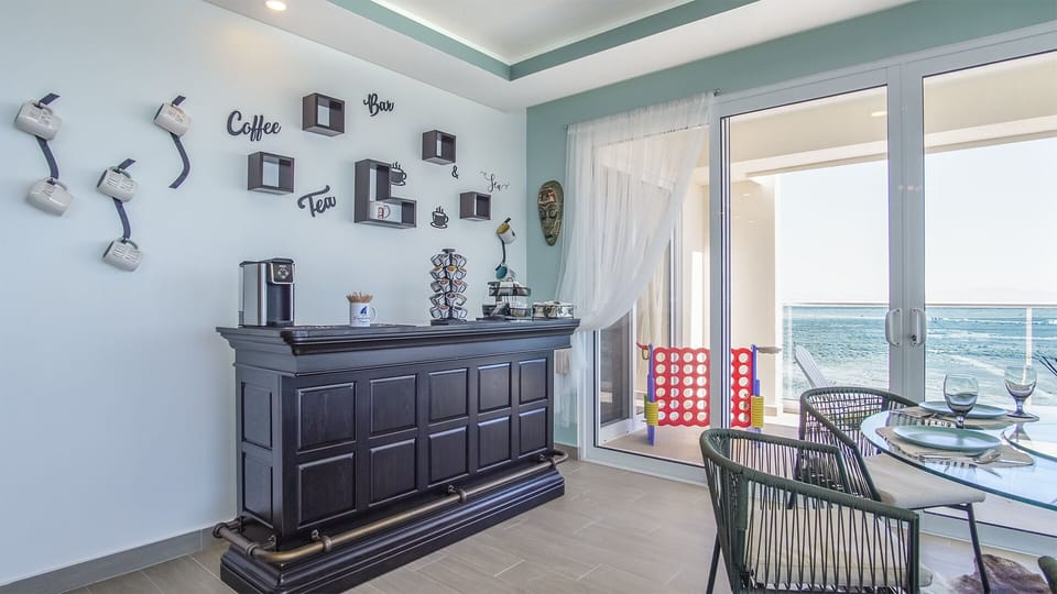 A coffee bar! Java lovers have their own dedicated spot to make just the way that you like.