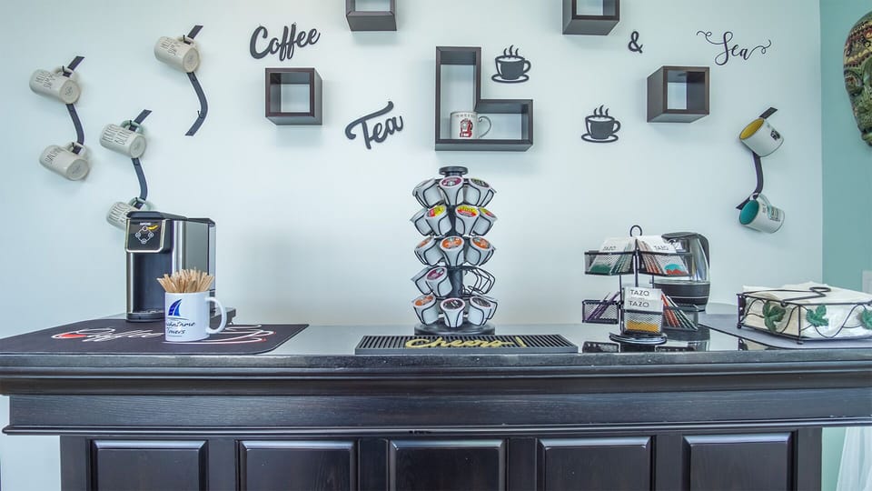 All that you need for your best vacation coffee experience is right here.