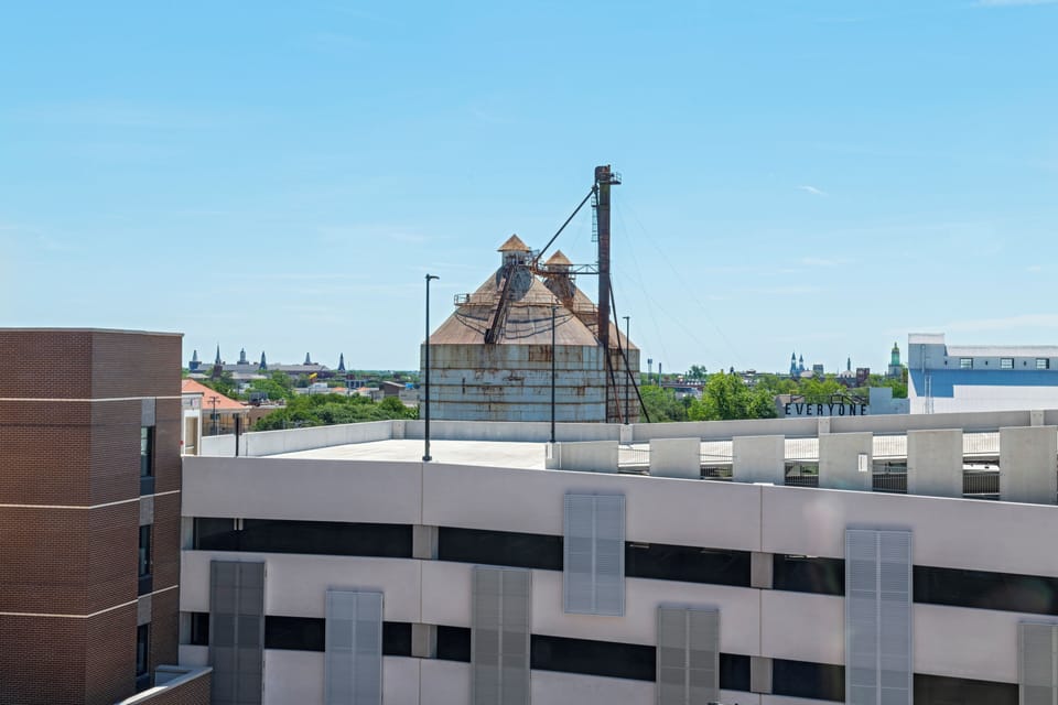 Self parking (USD 12.00 per night)