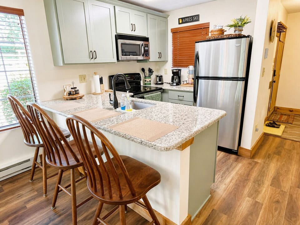 Fully equipped kitchen to cook up your favorite food