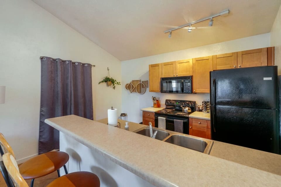 Kitchen counter provides additional seating