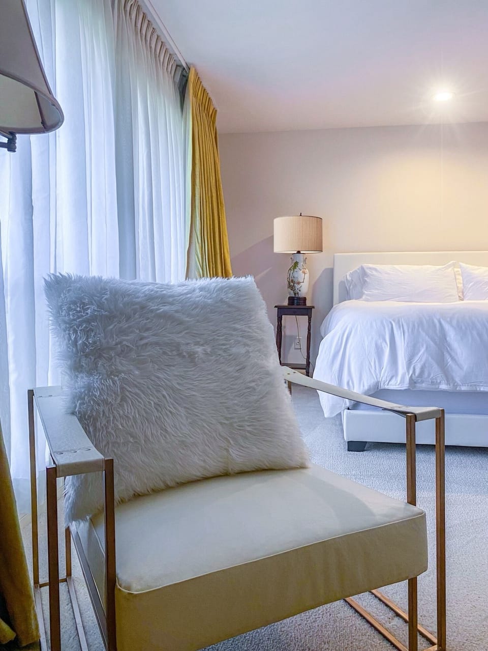 Enjoy a beautiful suite with sitting nook and private bathroom, for your stay.