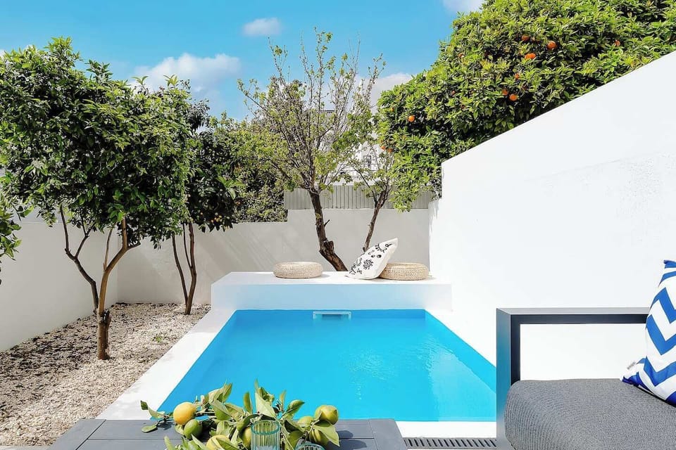 Small Swimming Pool Soak Pool 