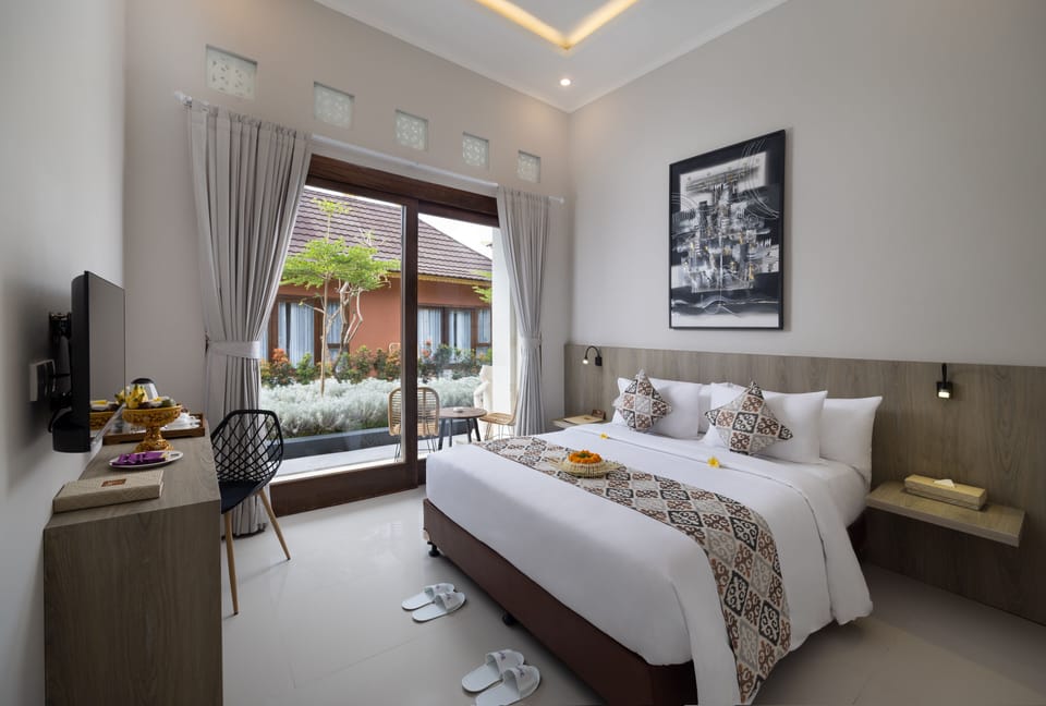 Standard Double or Twin Room with Garden View and Free Afternoon Tea | Memory foam beds, desk, blackout drapes, soundproofing