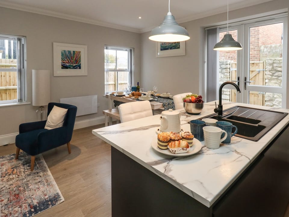 Fridge, dishwasher, electric kettle, toaster