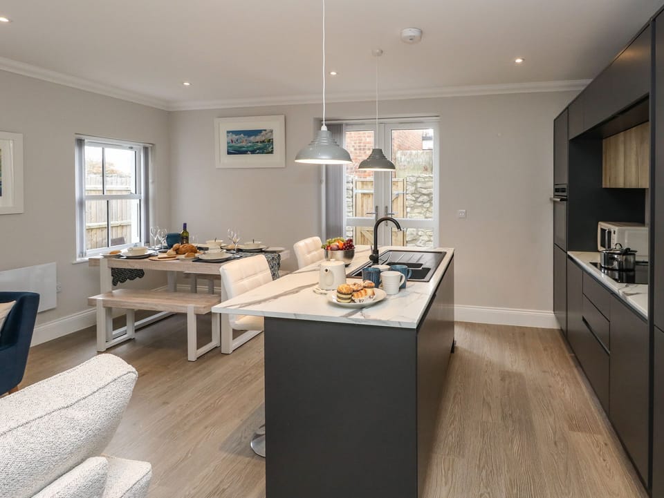 Fridge, dishwasher, electric kettle, toaster