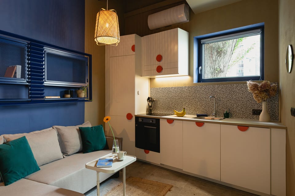 City Studio Suite, 1 Bedroom, Ground Floor | Private kitchen | Full-size fridge, oven, stovetop, dishwasher