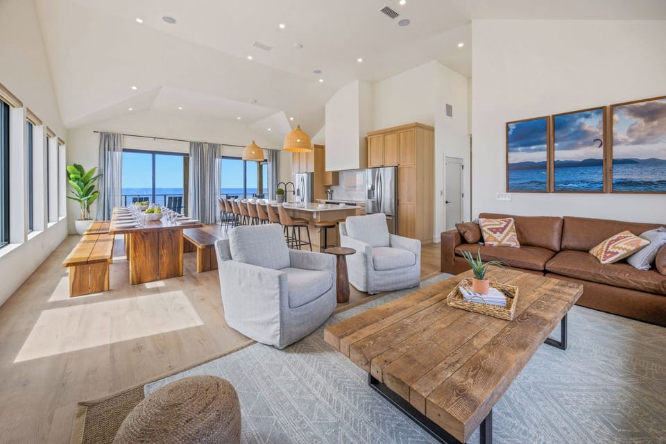 Surf or Sound Realty - 1165 - Wind N Waves - Great Room -4