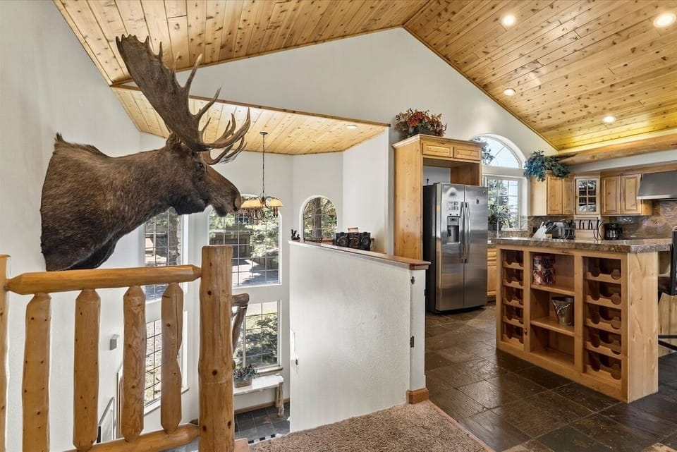 House, 6 Bedrooms | Interior