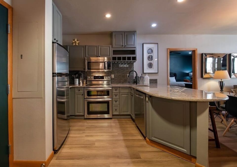 Condo, 2 Bedrooms | Private kitchen | Coffee/tea maker, fridge, oven, toaster