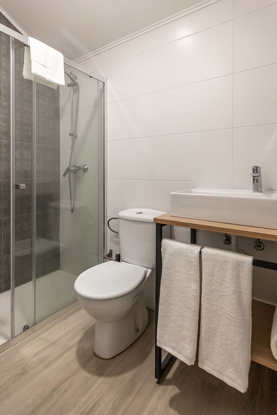 Minibar, in-room safe, soundproofing, free WiFi