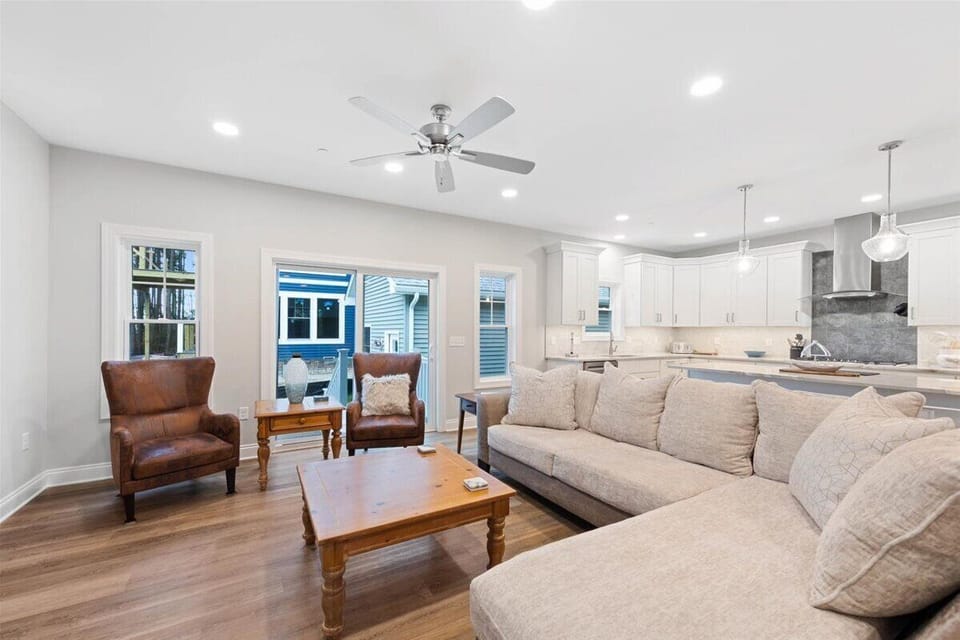 Plenty of Cozy Seating for the Whole Family to Relax!