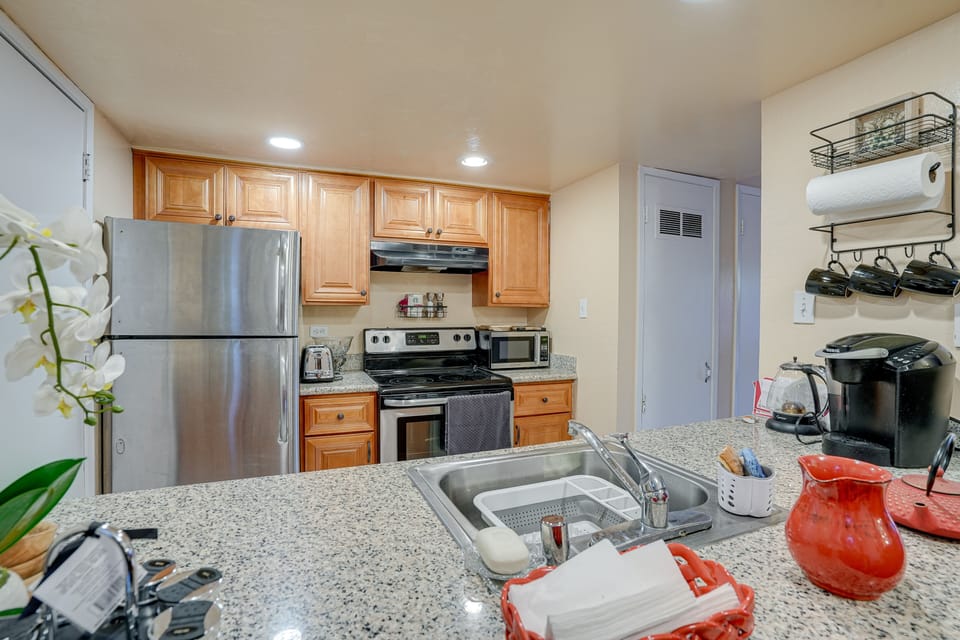 Kitchen | Coffee Maker | Spices | Crockpot | Blender | Cooking Basics