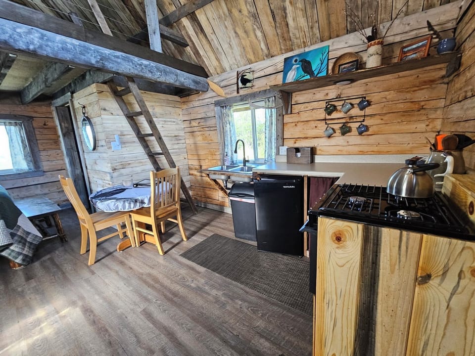 Raven Kitchen