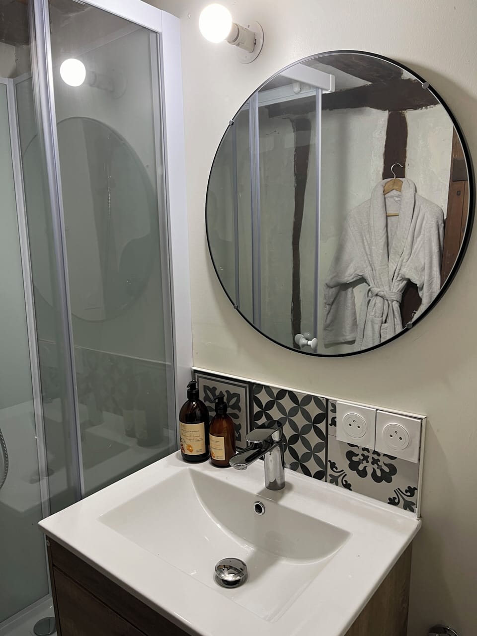 Shower, rainfall showerhead, hair dryer, bathrobes