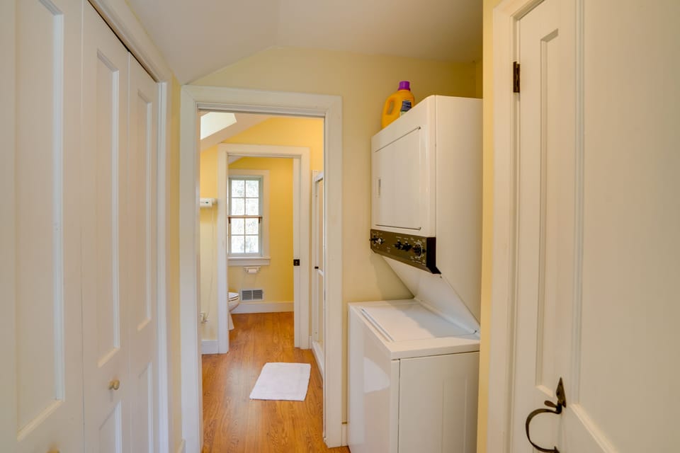 Laundry Area | Washer/Dryer | Laundry Detergent