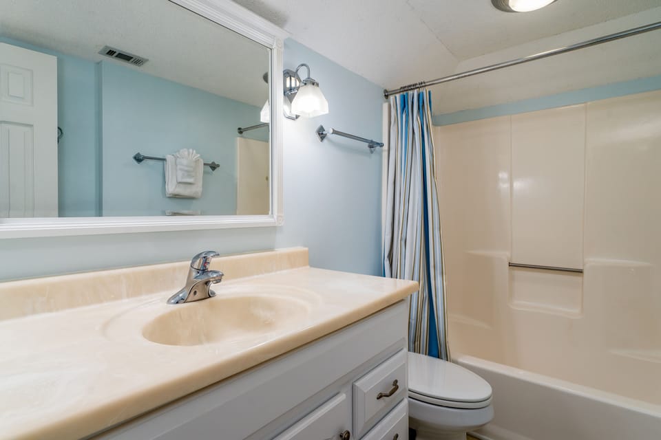 The second floor full bath with tub/shower combo