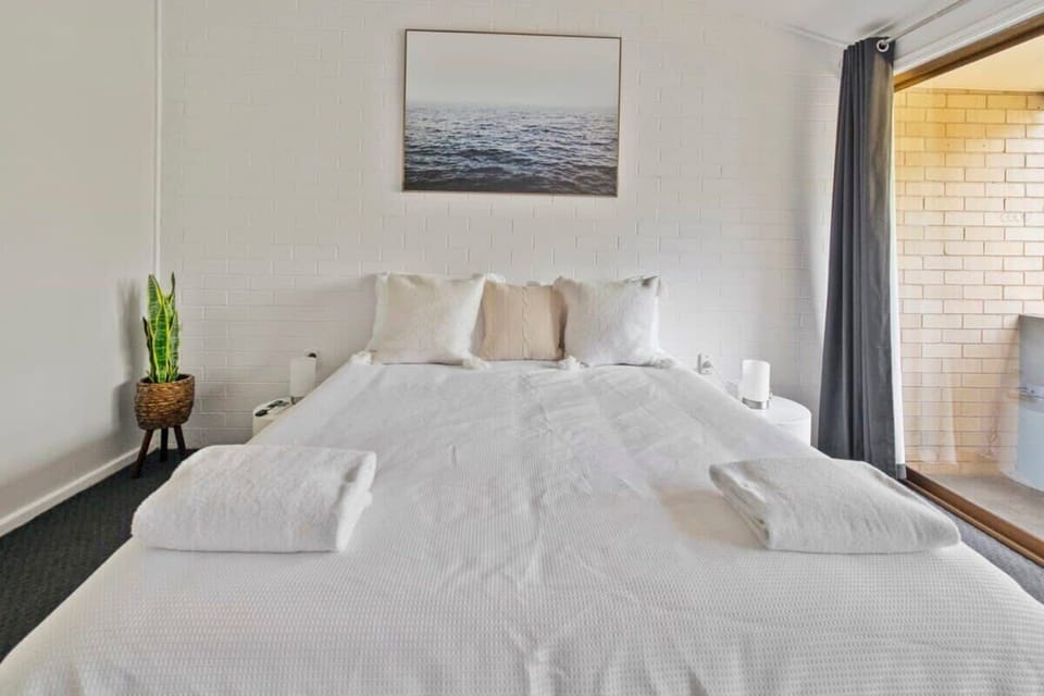 Bedroom 1 - Bed with Built-in Massage