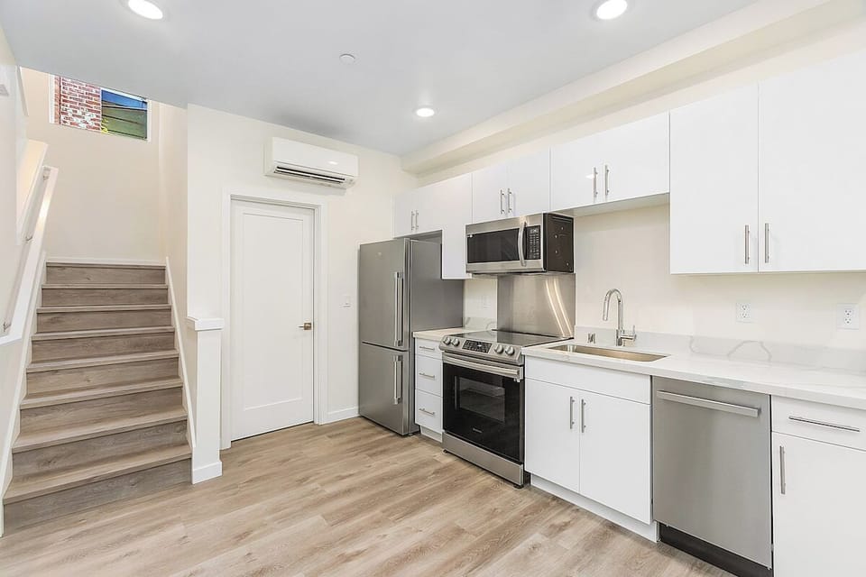 Building Kitchen