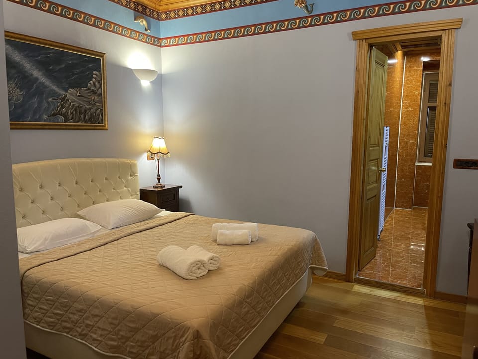 Deluxe Double Room (for 2) | Pillowtop beds, free WiFi, bed sheets