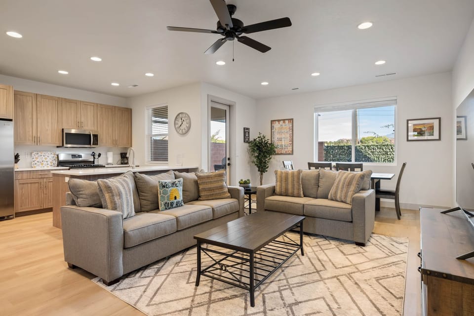 Townhome, 3 Bedrooms | Living area | Smart TV