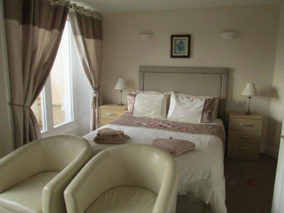 Standard Double Room | Blackout drapes, iron/ironing board, free WiFi, bed sheets