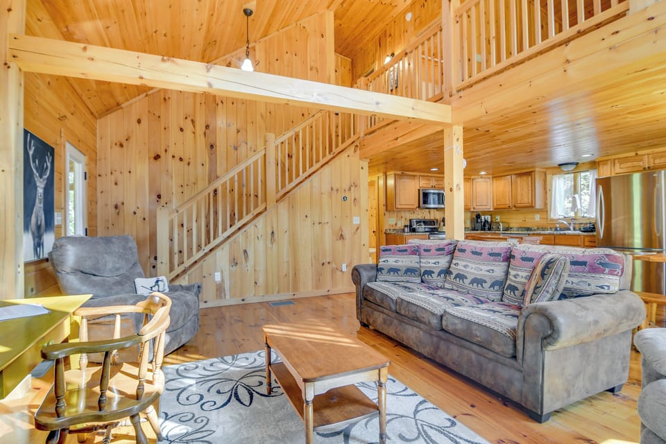 House (3 Bedrooms) | Interior