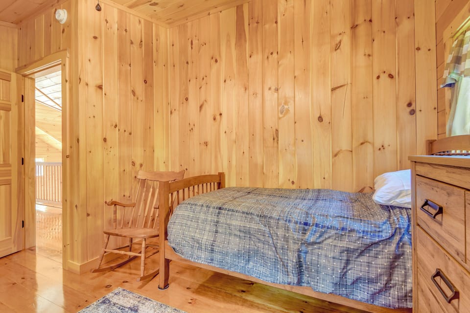 House (3 Bedrooms) | Interior