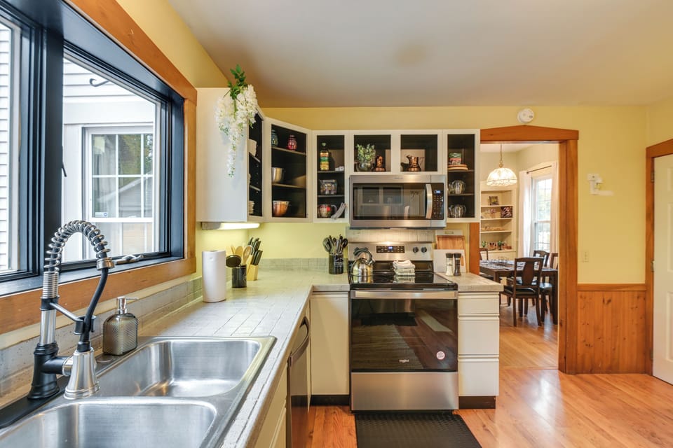 House (3 Bedrooms) | Front of property