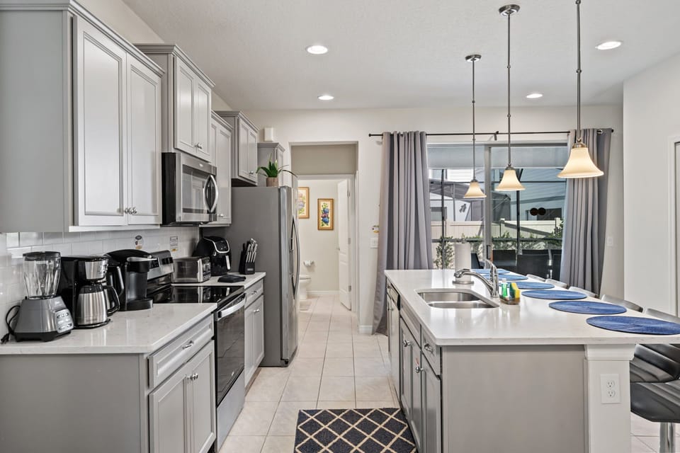 Cook and create in comfort with our kitchen essentials.