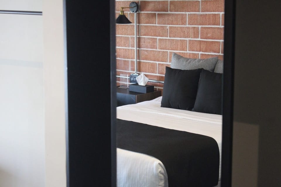 Deluxe Room | Desk, laptop workspace, soundproofing, WiFi (free)