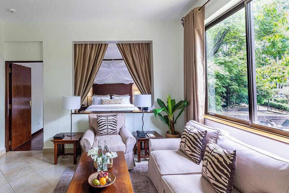 Penthouse Suite | Premium bedding, minibar, in-room safe, individually decorated